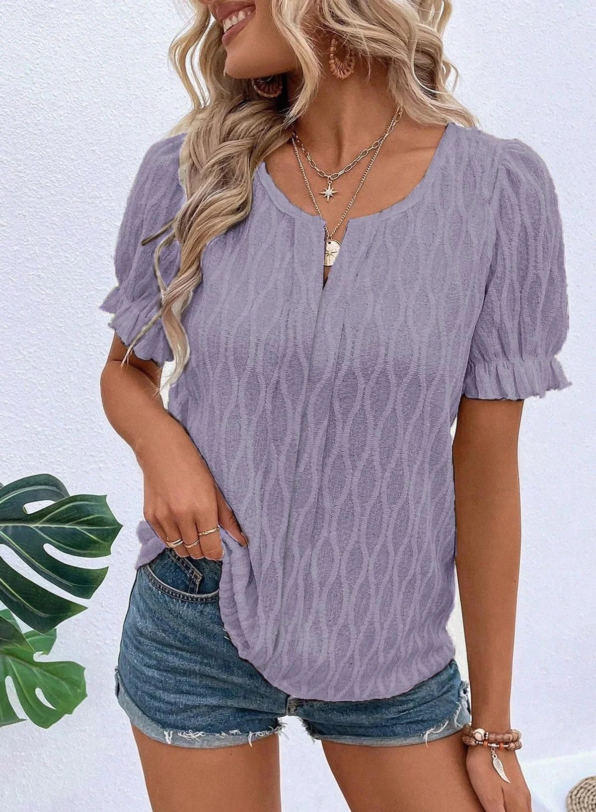 T-shirt d'été à col en v pour femmes