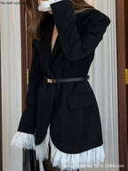 Robe de costume élégante en dentelle et dentelle pour femmes