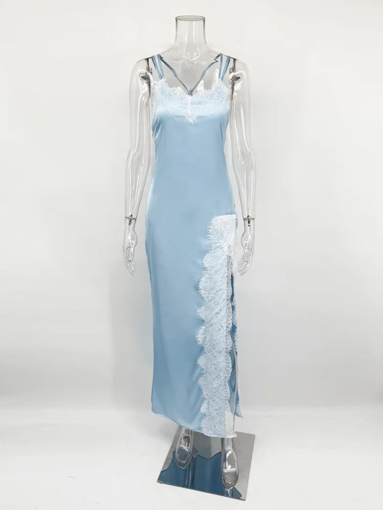 Robe longue élégante en dentelle et satin pour femmes