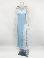 Robe longue élégante en dentelle et satin pour femmes
