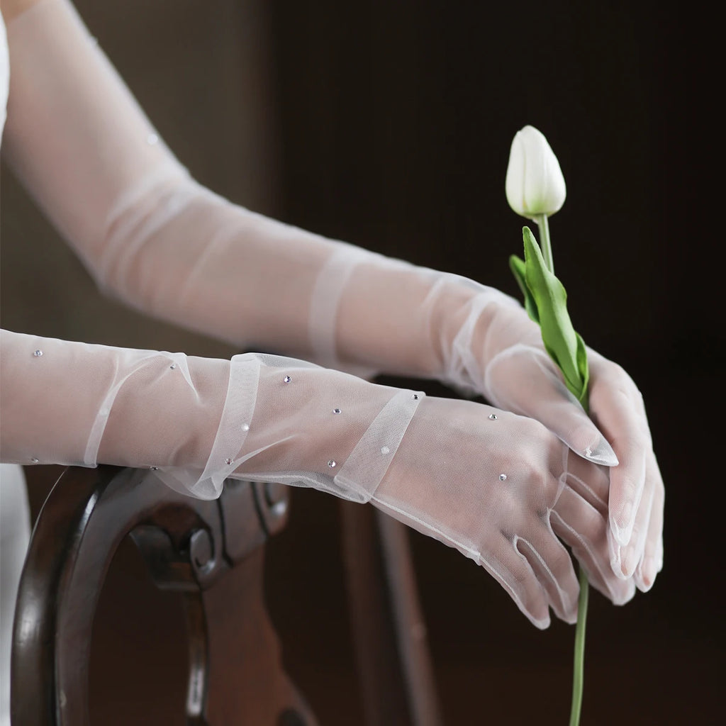 Gants longs blancs en tulle transparent pour femmes