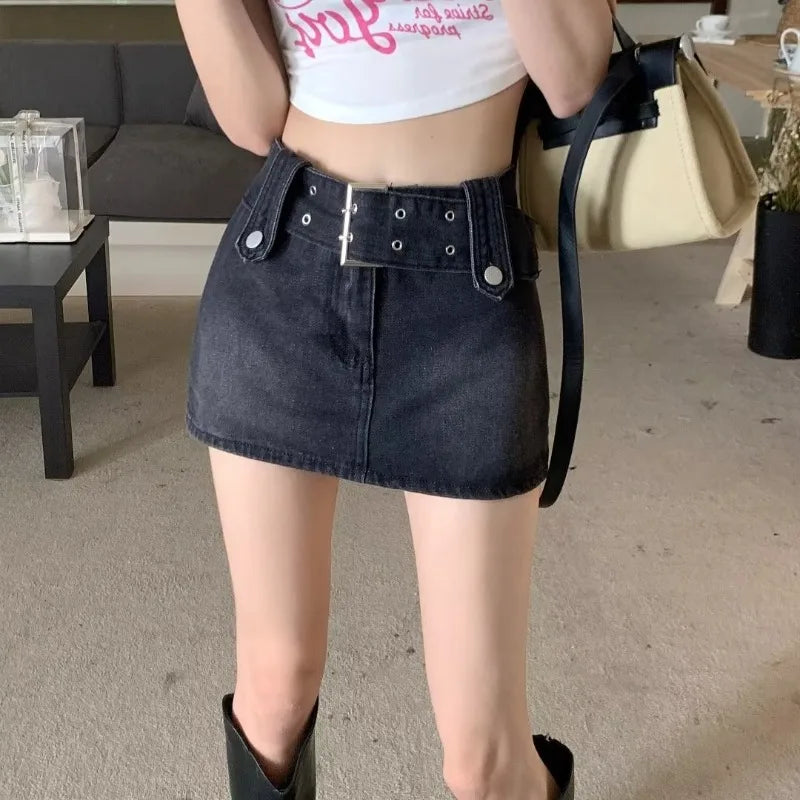 Mini-Jupe en Jean Femme – Taille Haute et Coupe Trapèze
