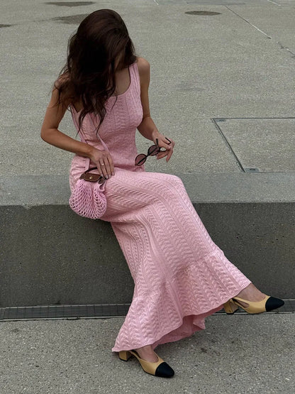 Robe en Maille Femme – Col V et Coupe Sirène