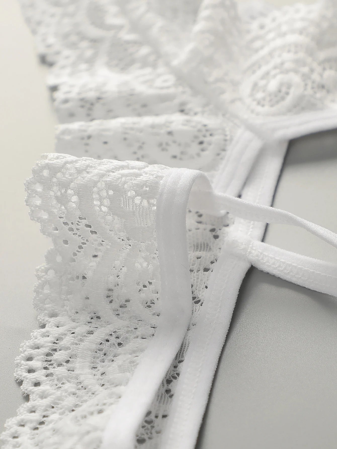 String taille basse évider sans trace pour femmes
