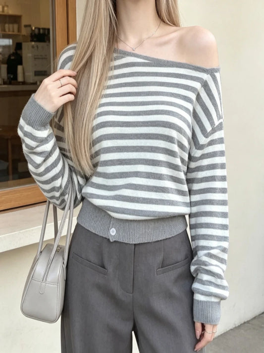 Pull Rayé Femme – Épaules Asymétriques
