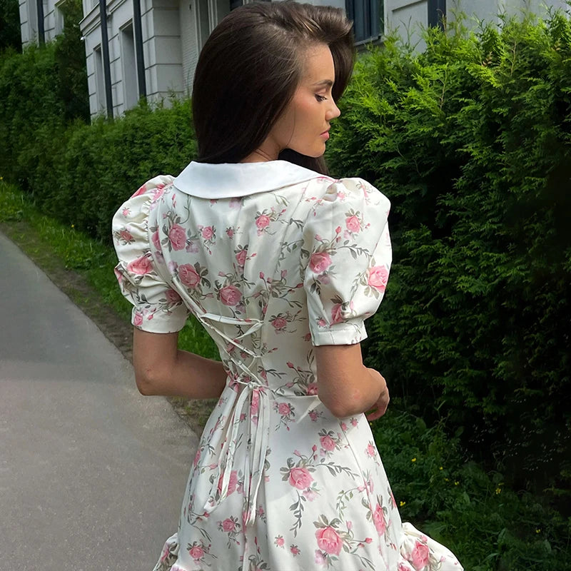 Robe d'été imprimée à manches bouffantes et à volants pour femmes