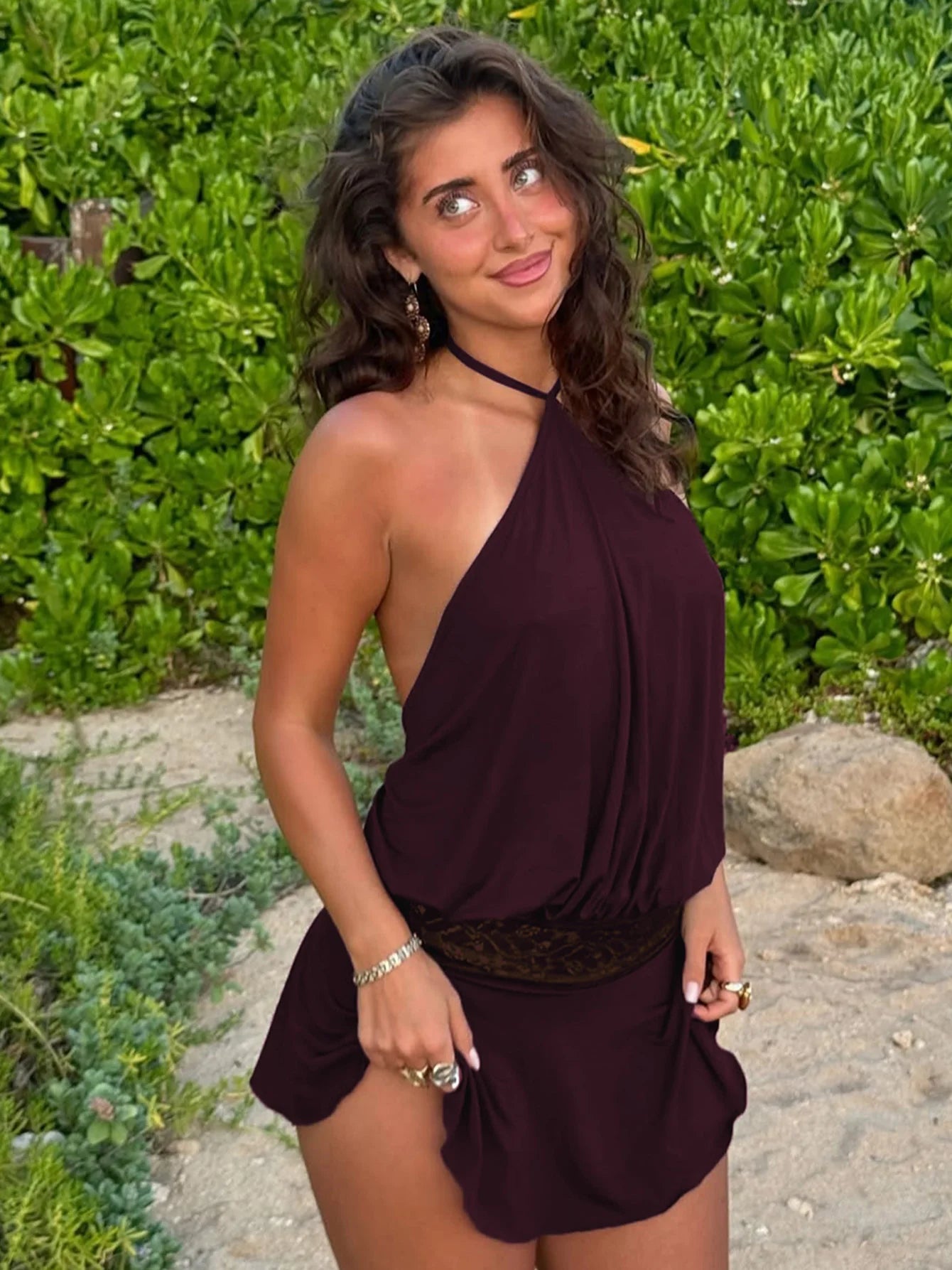 Robe courte avec dos nu pour femmes
