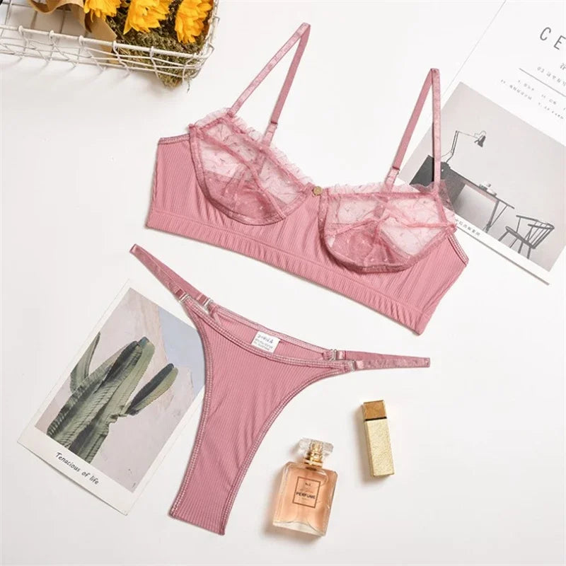 Ensemble de lingerie en dentelle à volants pour femmes