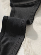 Ensemble de lingerie sexy en dentelle avec boucle avant et bretelles croisées pour femmes