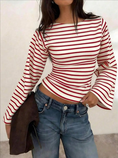 T-shirt Rayé Femme – Col Bateau et Manches Évasées