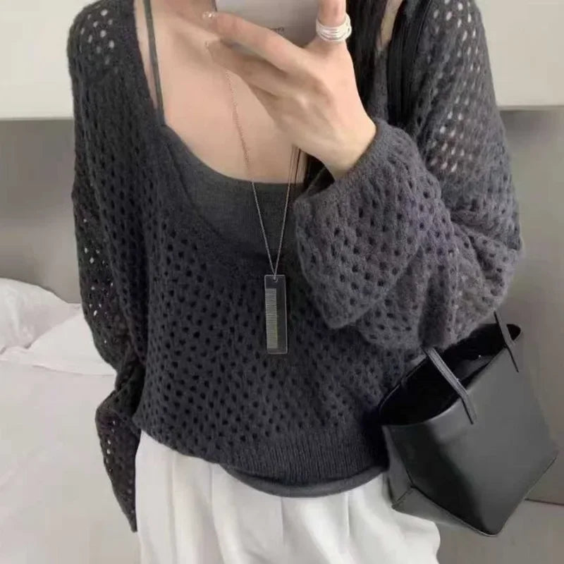 Ensemble 2 Pièces Femme – Gilet en Maille et Chemisier Ajouré