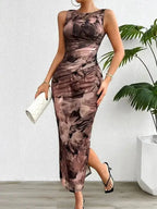 Robe moulante sans manches pour femmes