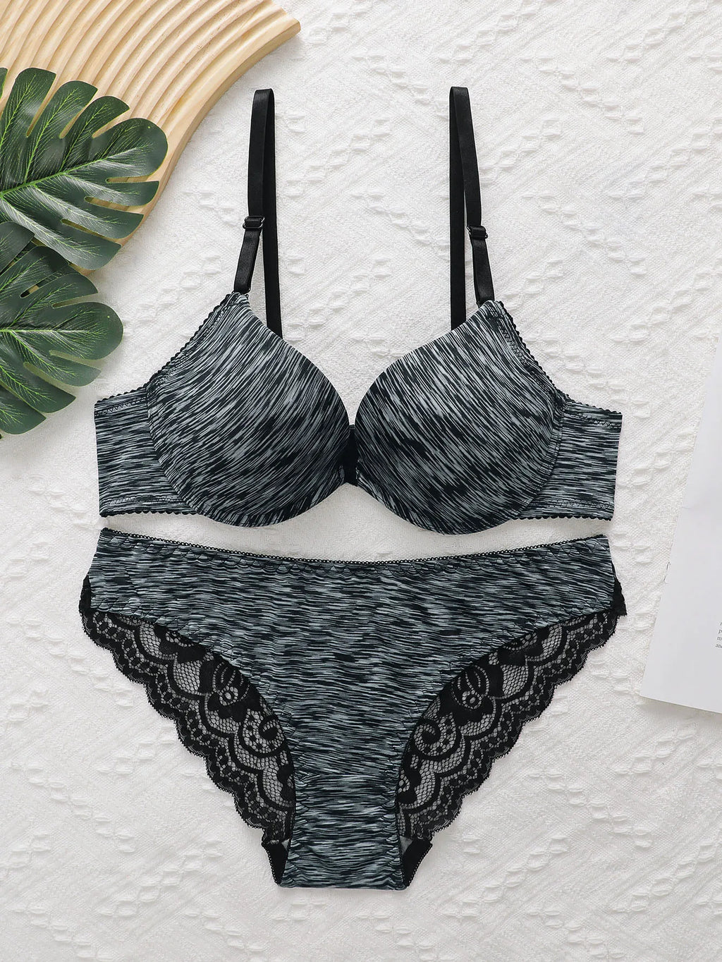 Ensemble de lingerie sexy en dentelle brodée pour femmes