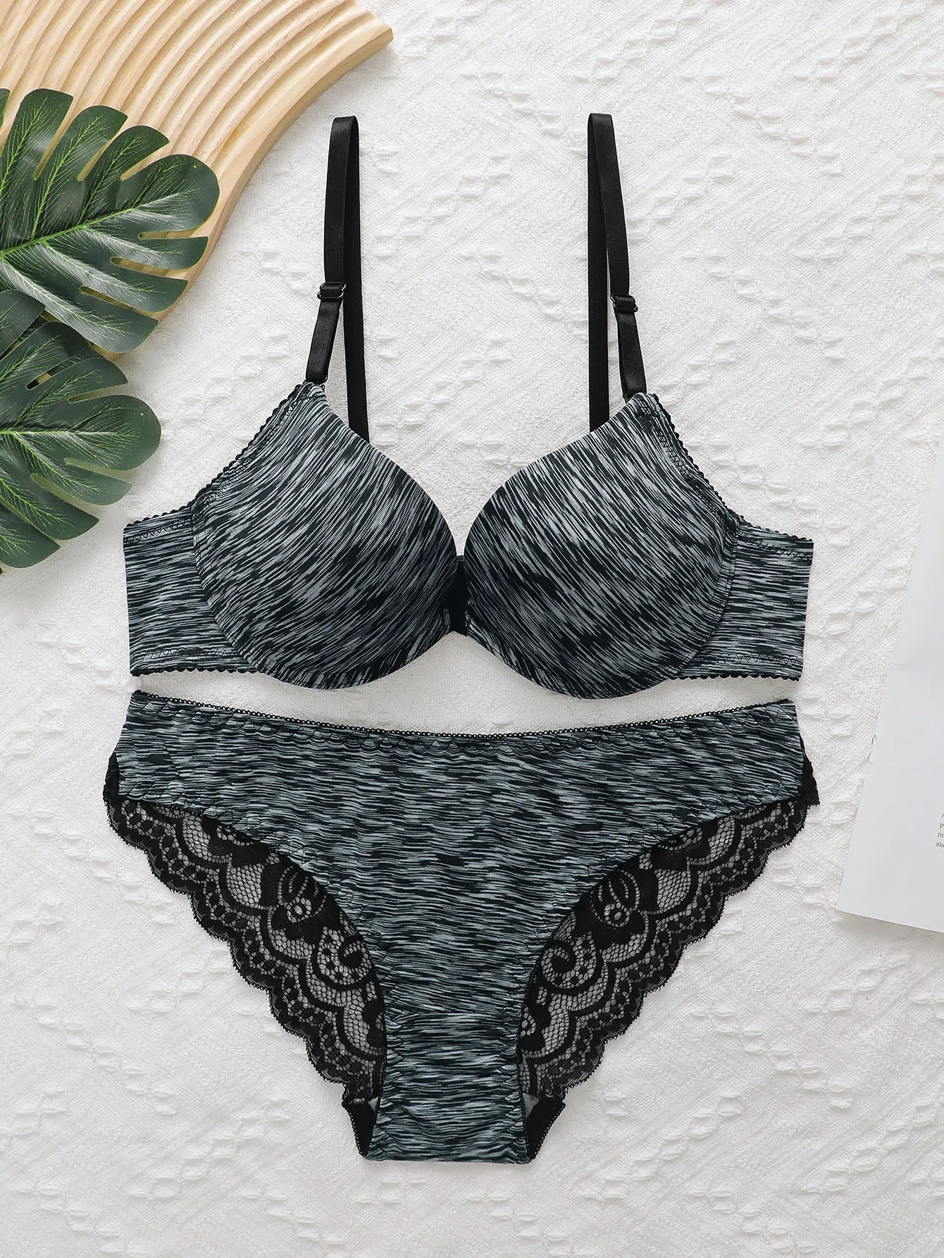 Ensemble de lingerie sexy en dentelle brodée pour femmes