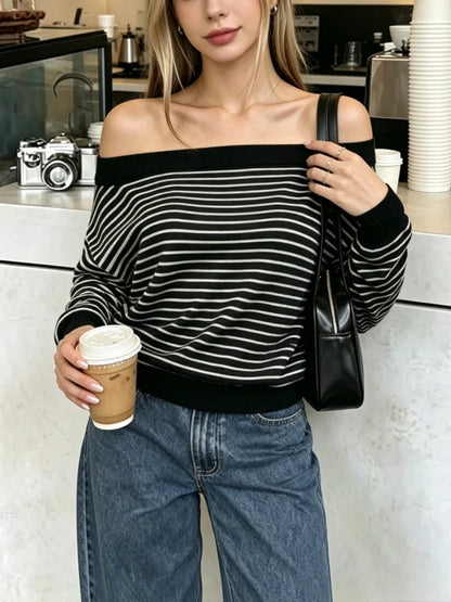 Pull Rayé Femme – Col Asymétrique et Épaules Dénudées