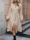 Robe longue en satin blanc à simple boutonnage pour femmes