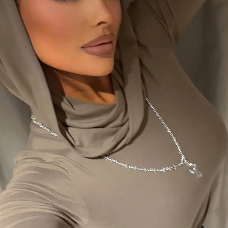 T-Shirt à capuche et  manches longues pour femmes