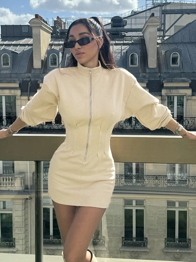 Robe à col montant pour femmes