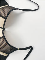 Soutien-gorge sexy anti-épaississement à décolleté en V profond avec armatures pour femmes
