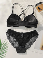 Ensemble de lingerie sexy en dentelle avec boucle avant et bretelles croisées pour femmes