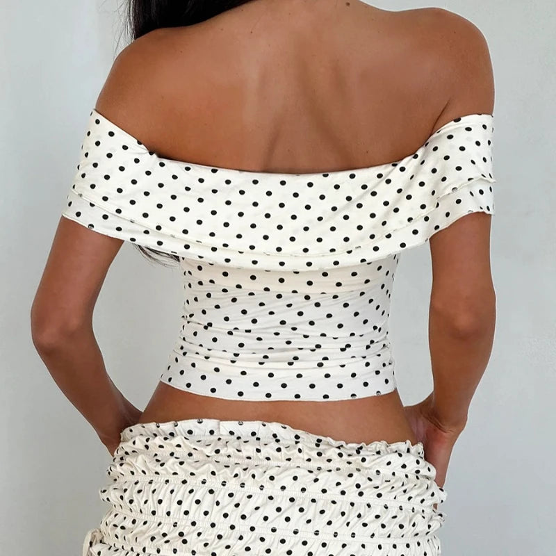 Ensemble deux pièces à pois blancs : jupe longue, haut épaules dénudées et jupe maxi plissée pour femmes