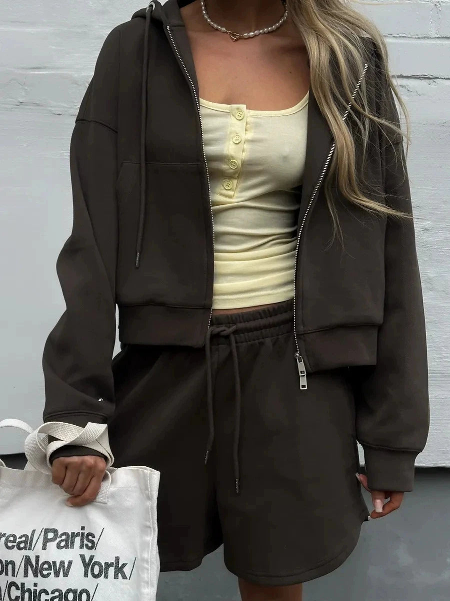 Ensemble deux pièces sweat-shirt et short pour femmes