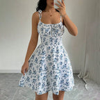 Robe courte à bretelles florale pour femmes