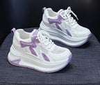 Basket en cuir plates compensées pour femmes