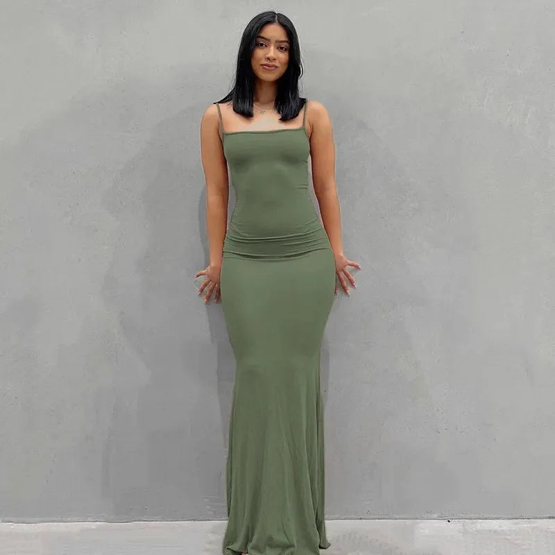 Robe longue dos nu en satin sans manches pour femmes