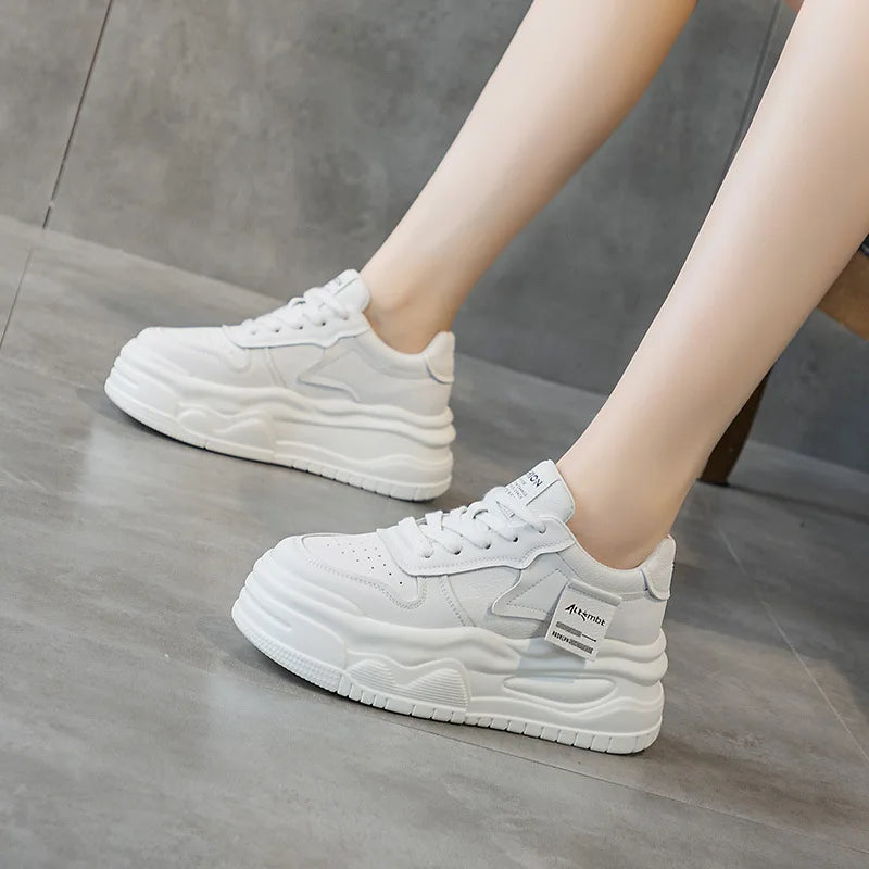 Baskets compensées en cuir de vache véritable pour femmes