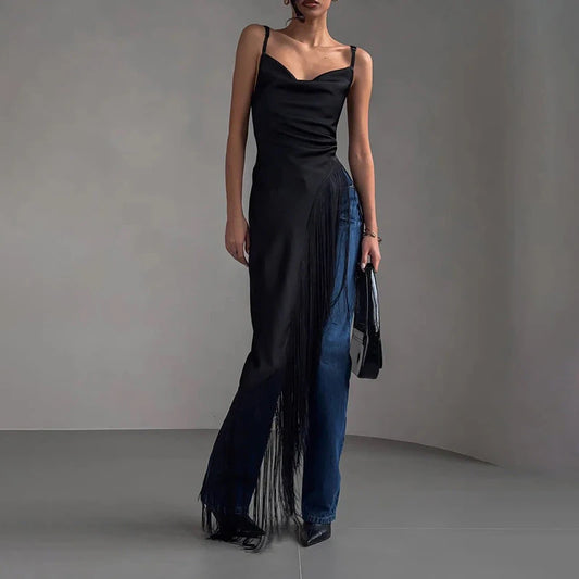T-shirt Femme – Col Drapé et Pompons Asymétriques
