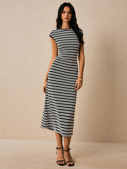 Robe Longue Rayée Femme – Coupe Cintrée