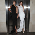Robe longue cintrée à col diagonal pour femmes