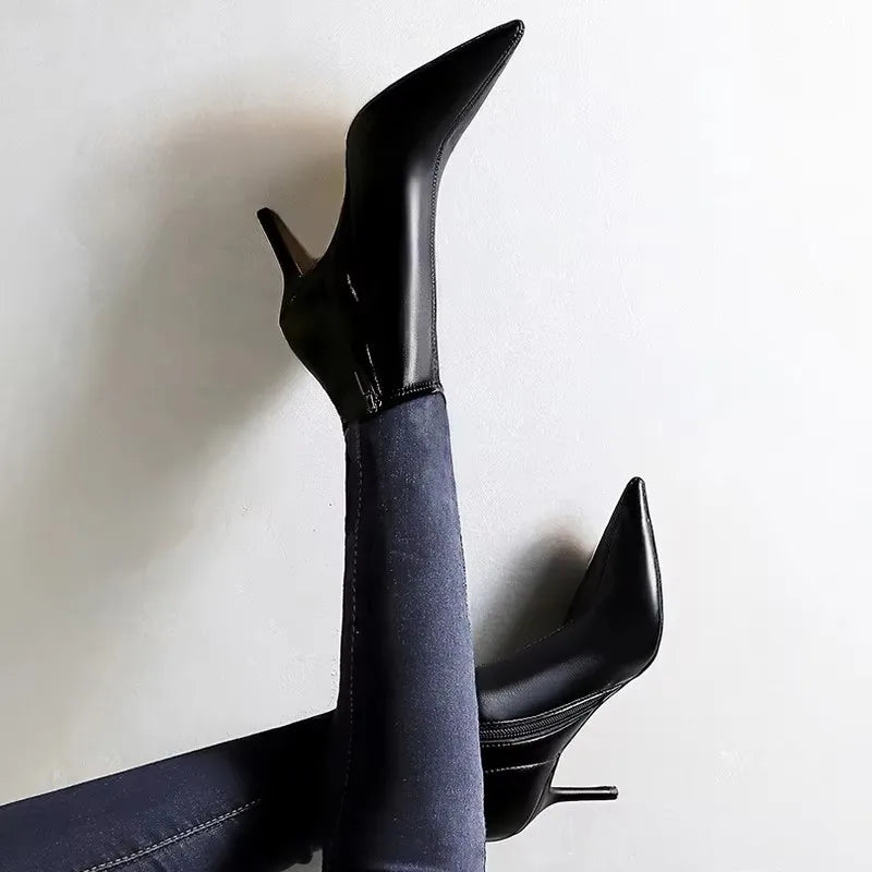 Bottes en cuir à talons hauts pour femmes