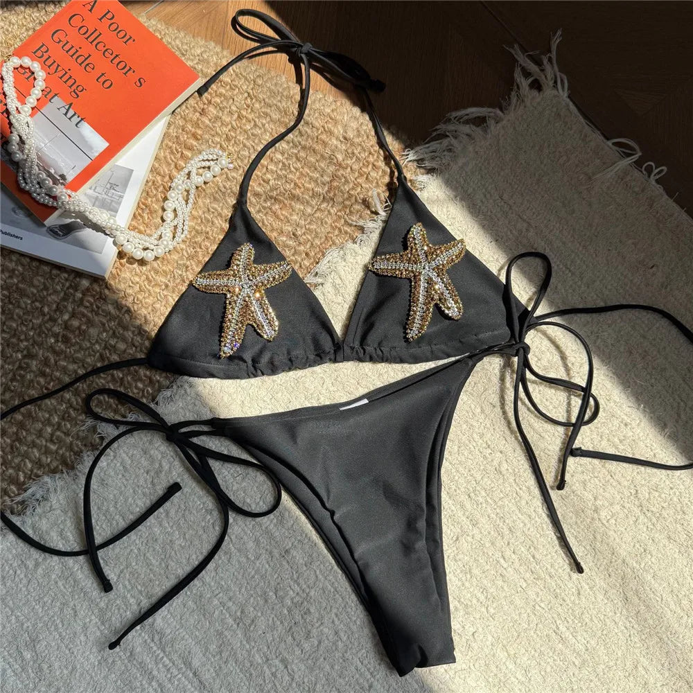 Maillot de bain deux pièces à strass et étoiles de mer et micro string pour femmes