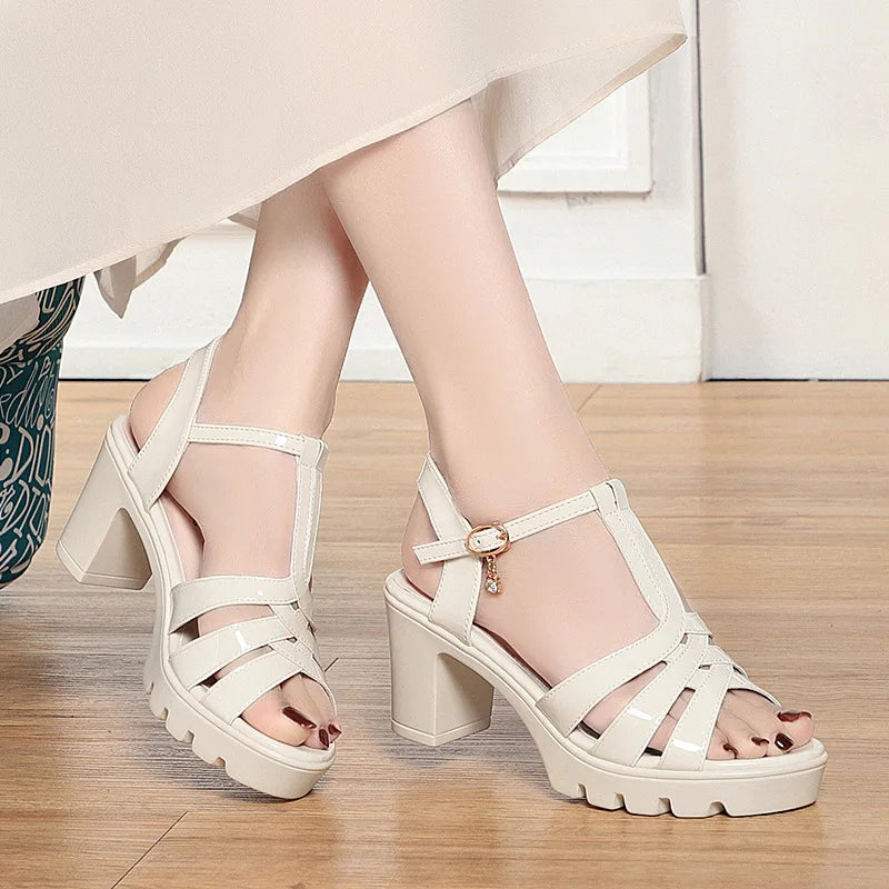 Sandales en cuir à talons pour femmes