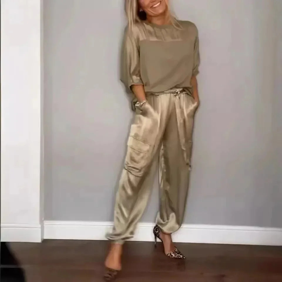 Ensemble deux pièces chemise à manches mi-longues et pantalon décontracté en satin lisse pour femmes
