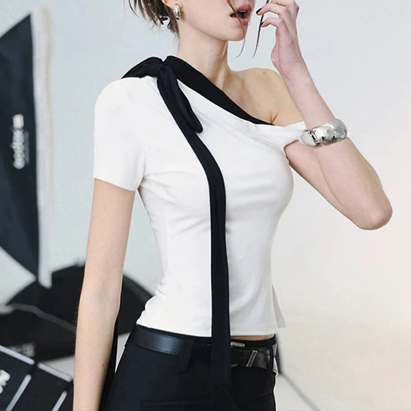 T-shirt Léopard Femme – Col Asymétrique