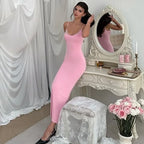 Robe longue à fines bretelles en dentelle pour femmes
