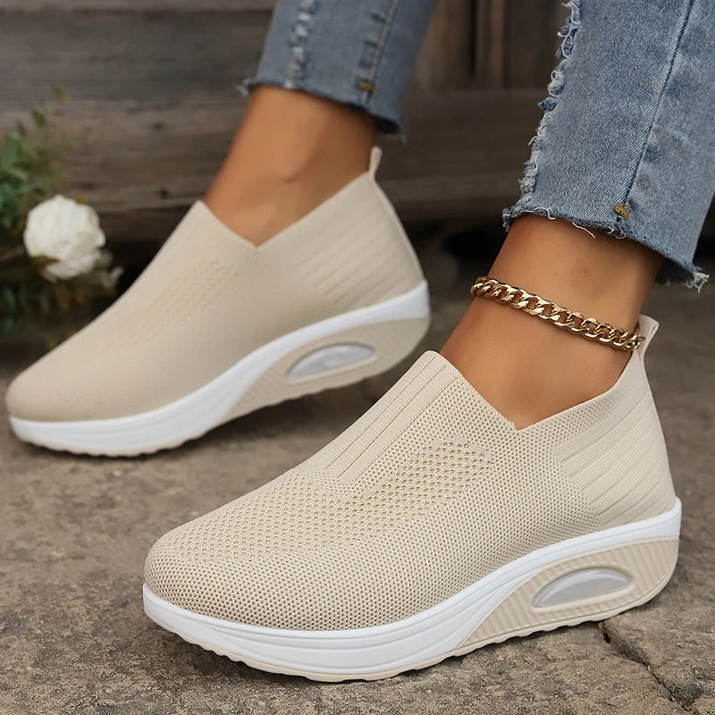 Baskets à semelles compensées en tricot respirant pour femmes