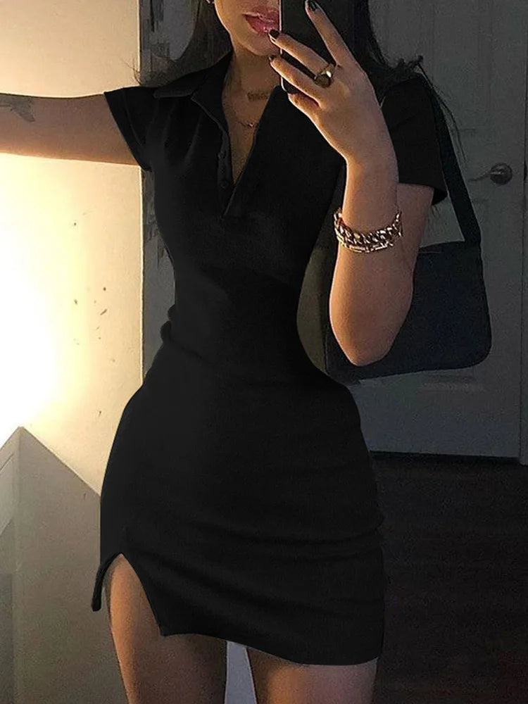 Mini robe fendue à manches courtes pour femmes