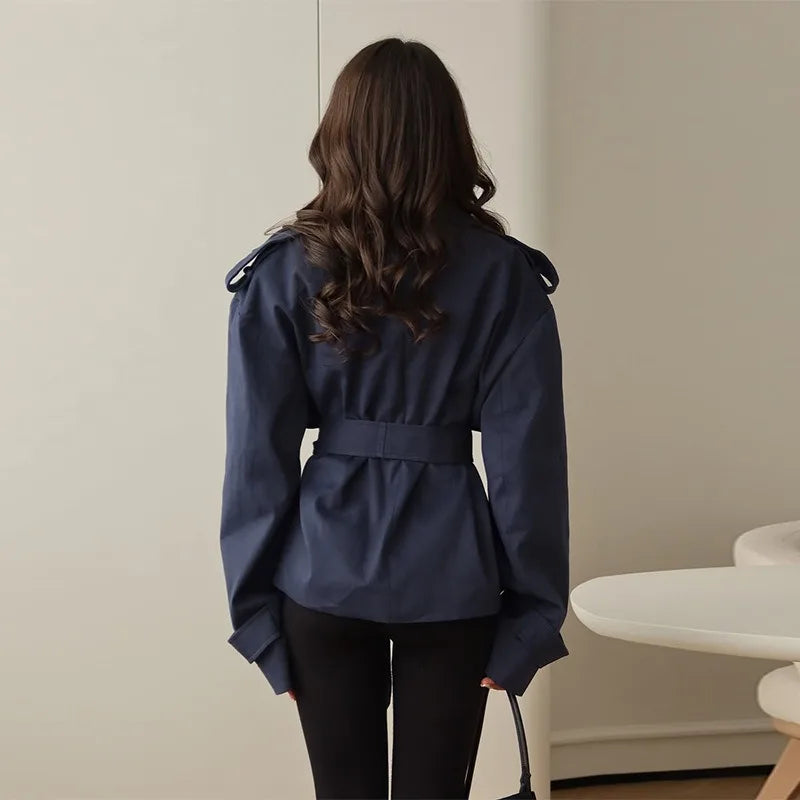 Manteau court à lacets pour femmes
