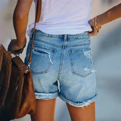 Short en Jean Femme – Déchiré Vintage et Coupe Droite