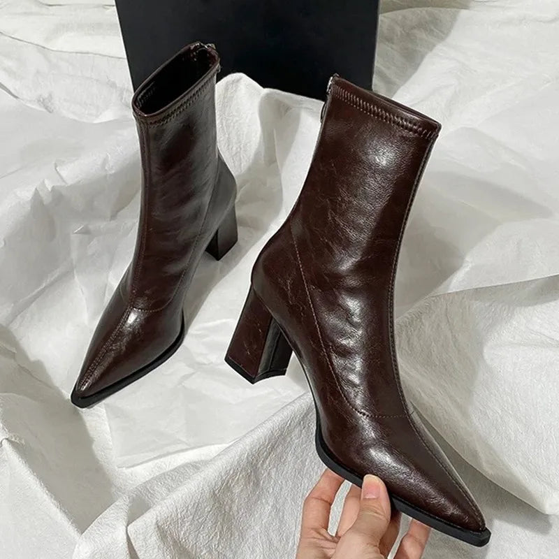 Bottines vintage à talons épais pour femmes