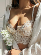 Ensemble soutien-gorge et string en dentelle ultra fine pour femmes