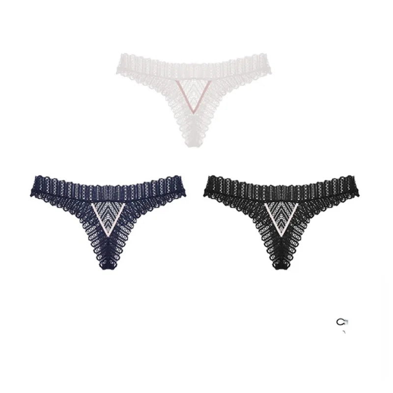 String taille basse en dentelle pour femmes