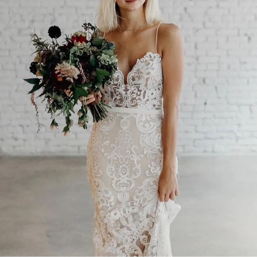 Robe de mariée sirène à fines bretelles pour femmes