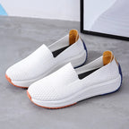 Chaussures brodées pour femmes