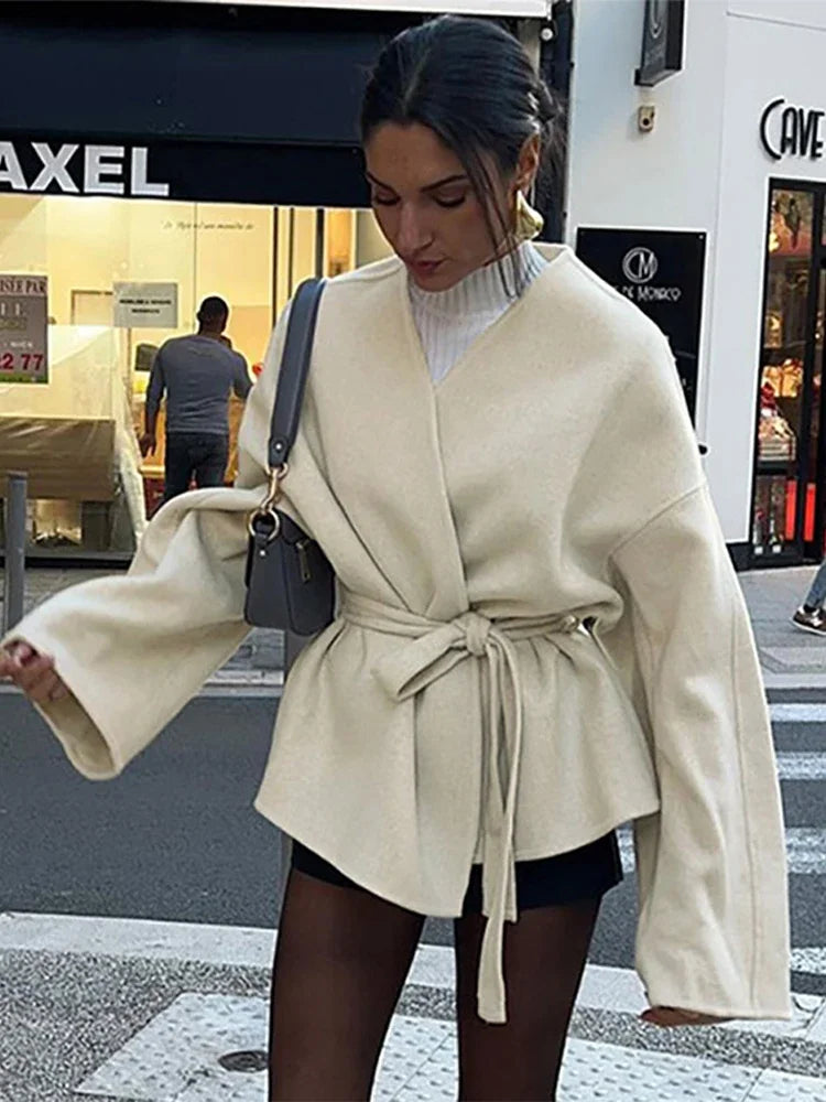 Manteau élégant à lacets pour femmes