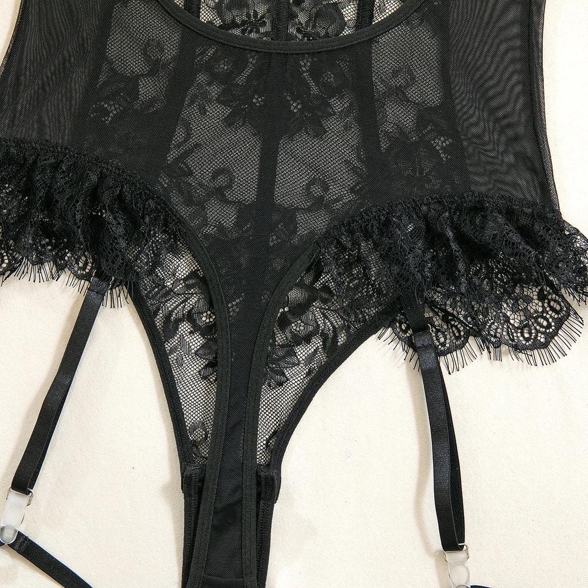 Body noir moulant en maille résille et dentelle pour femmes